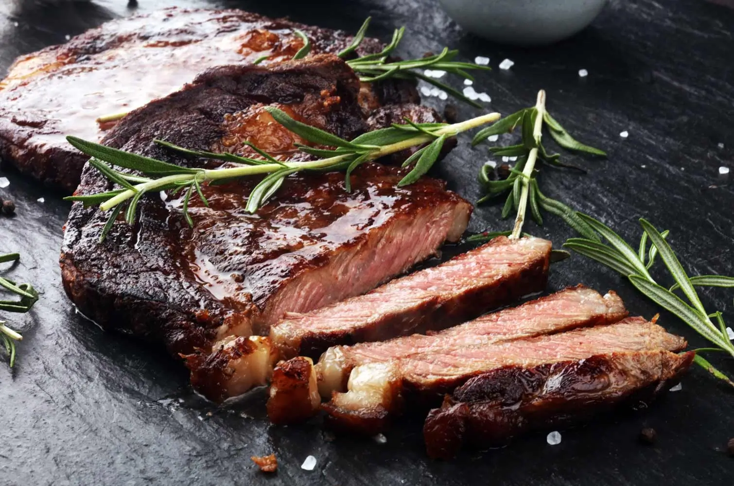 Jetzt wird’s heiß: Zeit zum Grillen – mit Anthonys Geheimtipps!