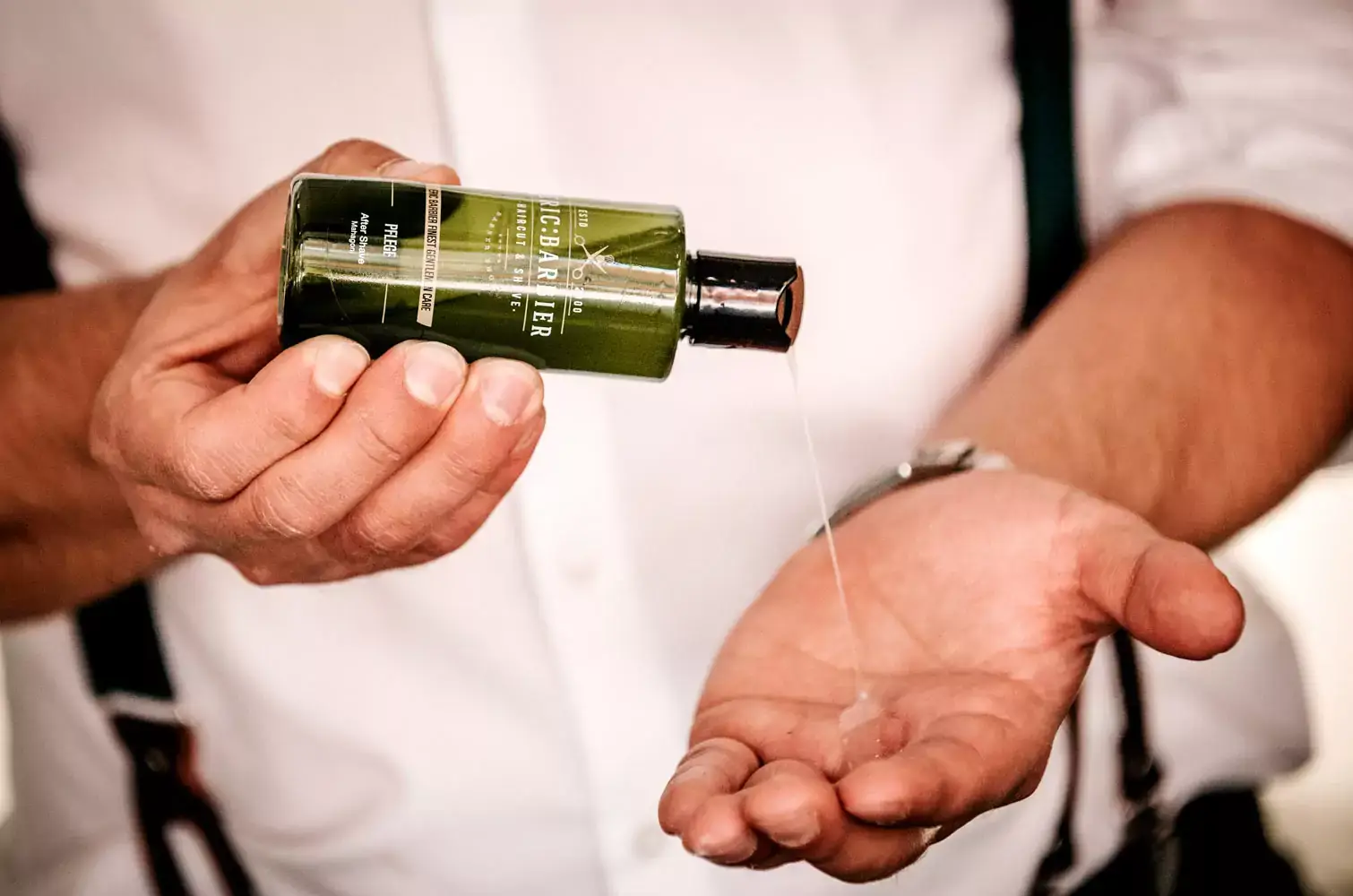 Sustainable look - natural men's styling