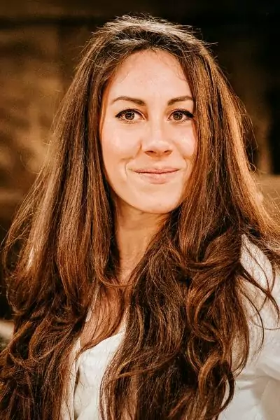 Ramona – Hair and Beard Stylist bei Eric:Barbier Hamburg