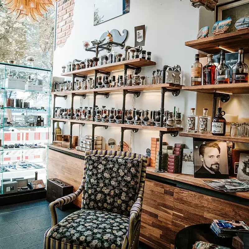Eric:Barbier Barbershop Ballindamm Hamburg Innenstadt
